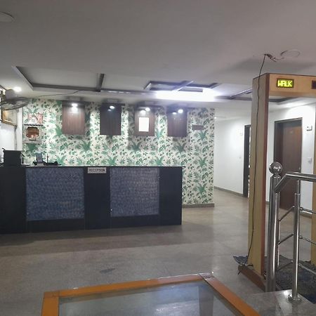 Hotel Airport Aditya Inn นิวเดลี ภายนอก รูปภาพ