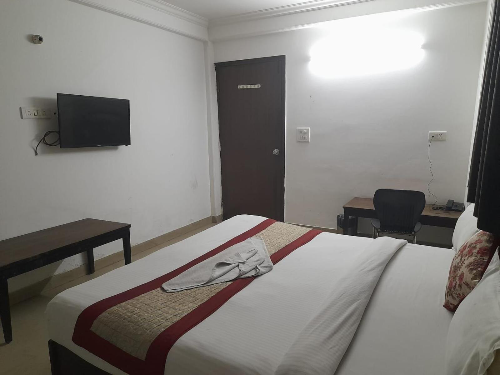 Hotel Airport Aditya Inn นิวเดลี ภายนอก รูปภาพ