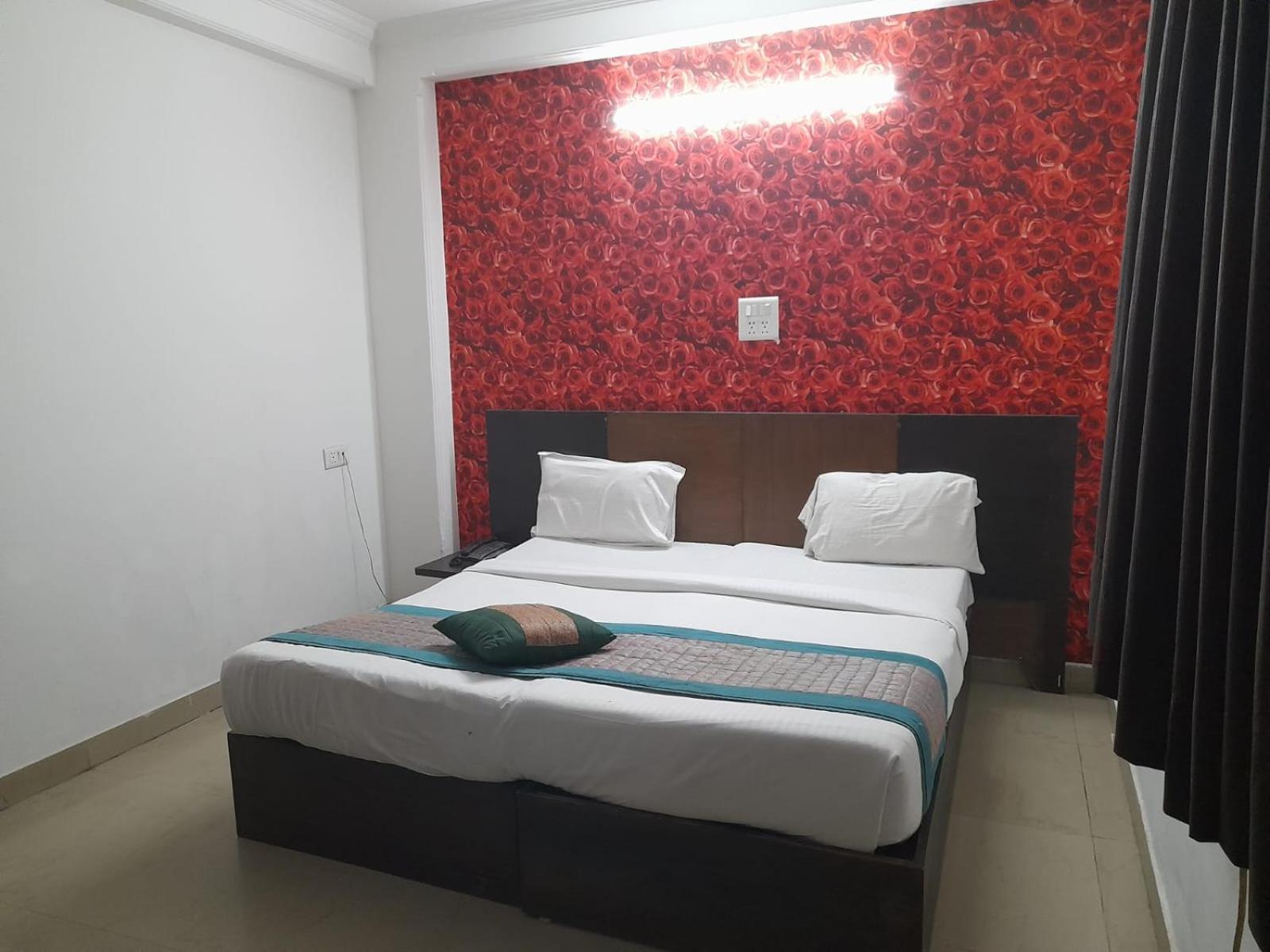 Hotel Airport Aditya Inn นิวเดลี ภายนอก รูปภาพ